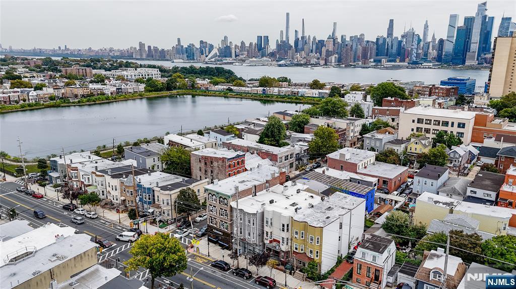 Homes for sale in Union City, NJ | 1810 Palisade Ave #2L, Union City, NJ 07087 | MLS# 25037925