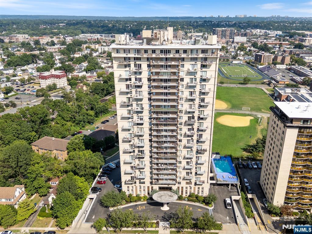 Homes for sale in Hackensack, NJ | 160 Overlook Ave #7A, Hackensack, NJ 07601 | MLS# 25037933
