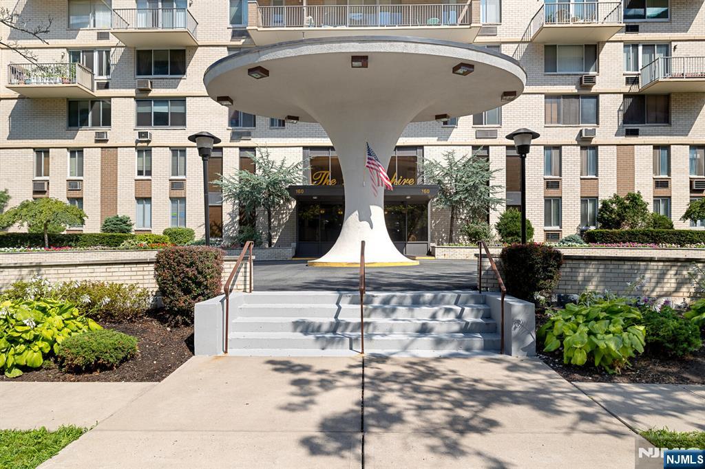 Homes for sale in Hackensack, NJ | 160 Overlook Ave #7A, Hackensack, NJ 07601 | MLS# 25037933