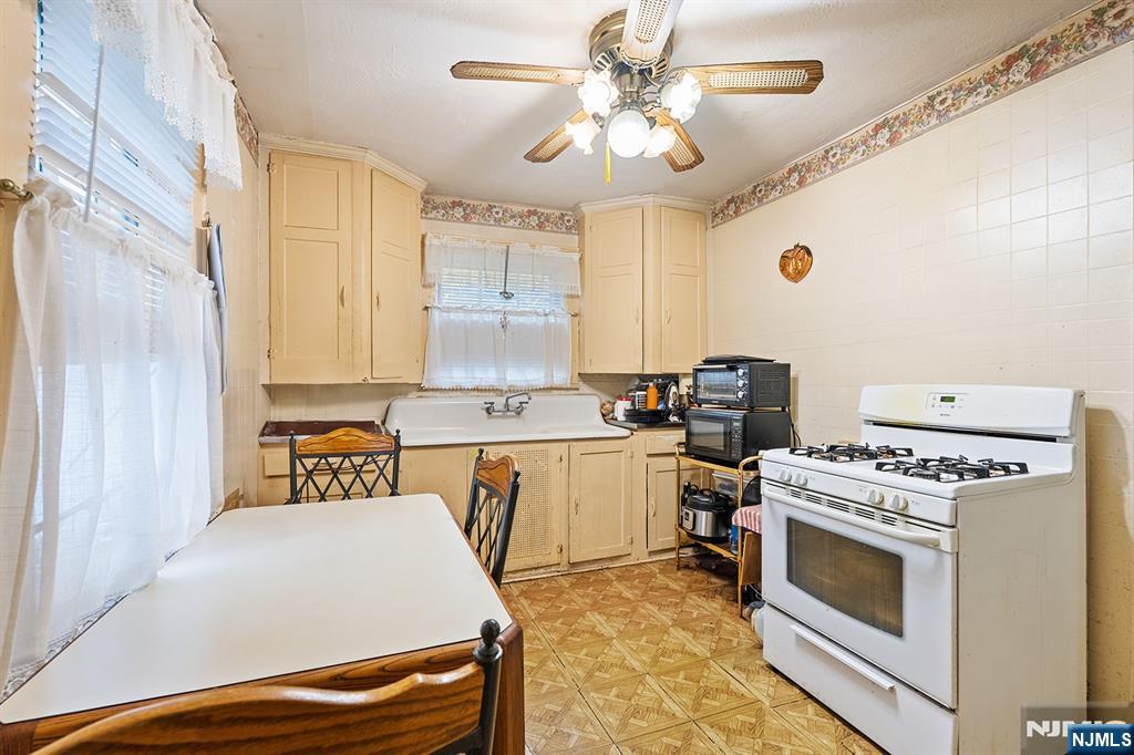 Homes for sale in Irvington, NJ | 15 Victor Pl, Irvington, NJ 07111 | MLS# 25037992