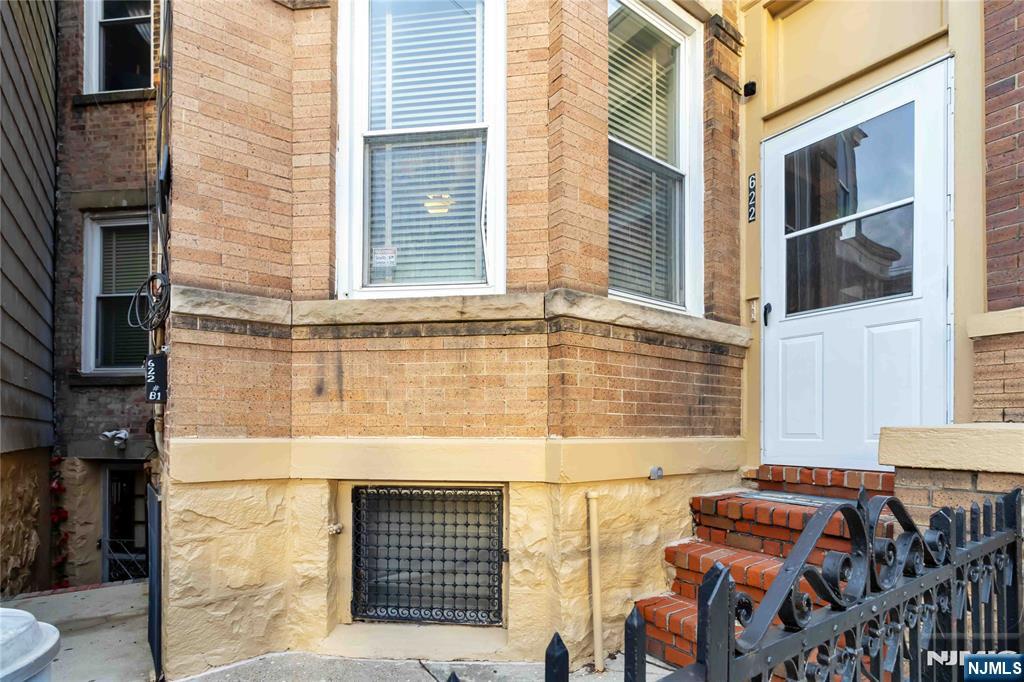 Homes for sale in Union City, NJ | 622 21st St, Union City, NJ 07087 | MLS# 25038034