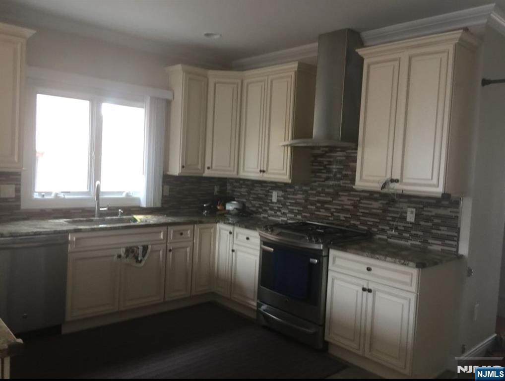 Homes for sale in Palisades Park, NJ | 36 E Edsall Ave #B, Palisades Park, NJ 07650 | MLS# 25038044