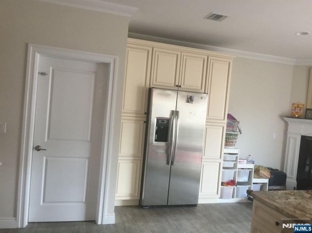 Homes for sale in Palisades Park, NJ | 36 E Edsall Ave #B, Palisades Park, NJ 07650 | MLS# 25038044