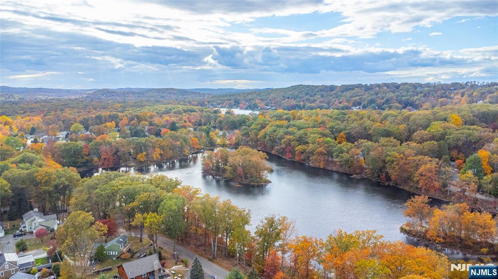 Homes for sale in Denville Township, NJ | 23 Summit Dr, Denville Township, NJ 07834 | MLS# 25038063