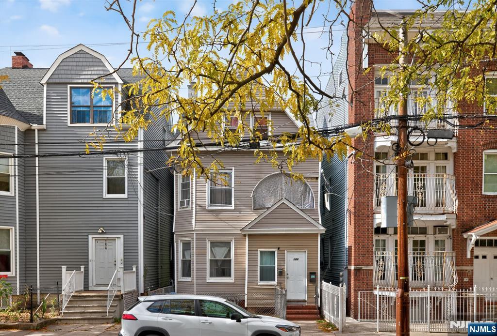 Homes for sale in Newark, NJ | 186 3rd St, Newark, NJ 07107 | MLS# 25038096