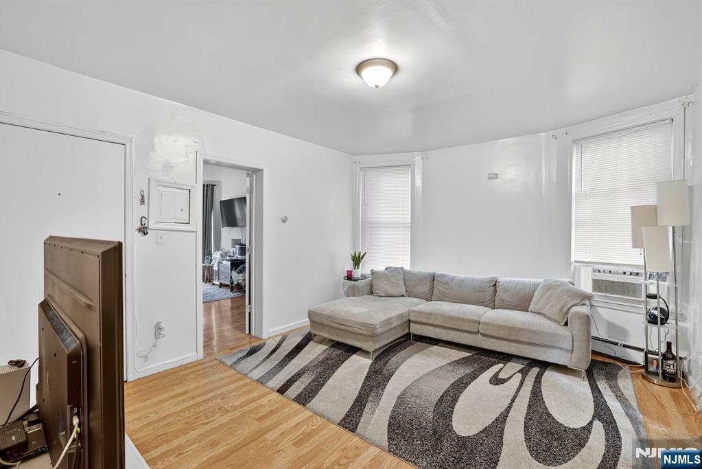 Homes for sale in Newark, NJ | 186 3Rd St, Newark, NJ 07107 | MLS# 25038096