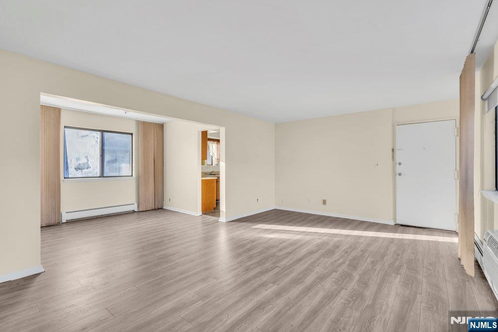 Homes for sale in Hawthorne, NJ | 164 Diamond Bridge #18, Hawthorne, NJ 07506 | MLS# 25038102