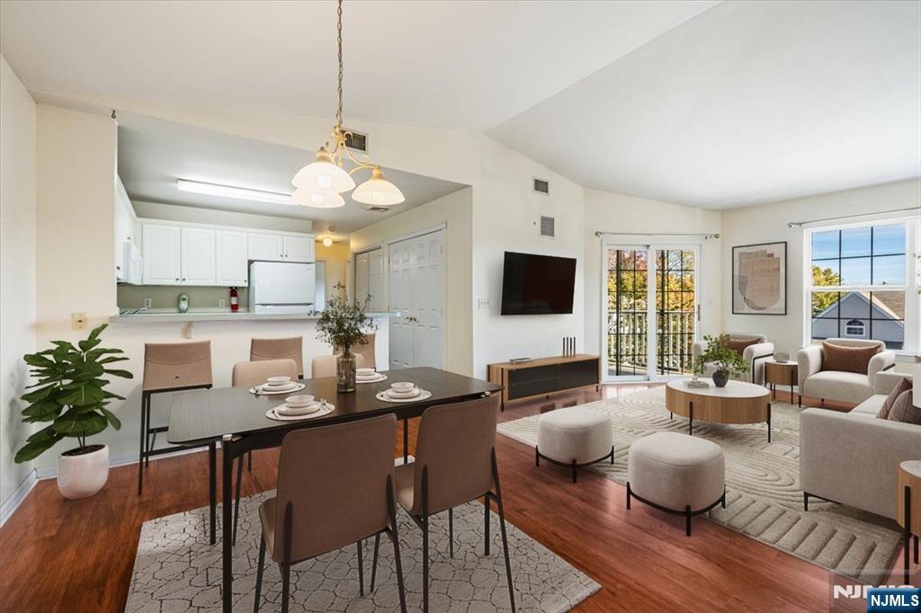 Homes for sale in Wayne, NJ | 13 Parkside Ct, Wayne, NJ 07470 | MLS# 25038110