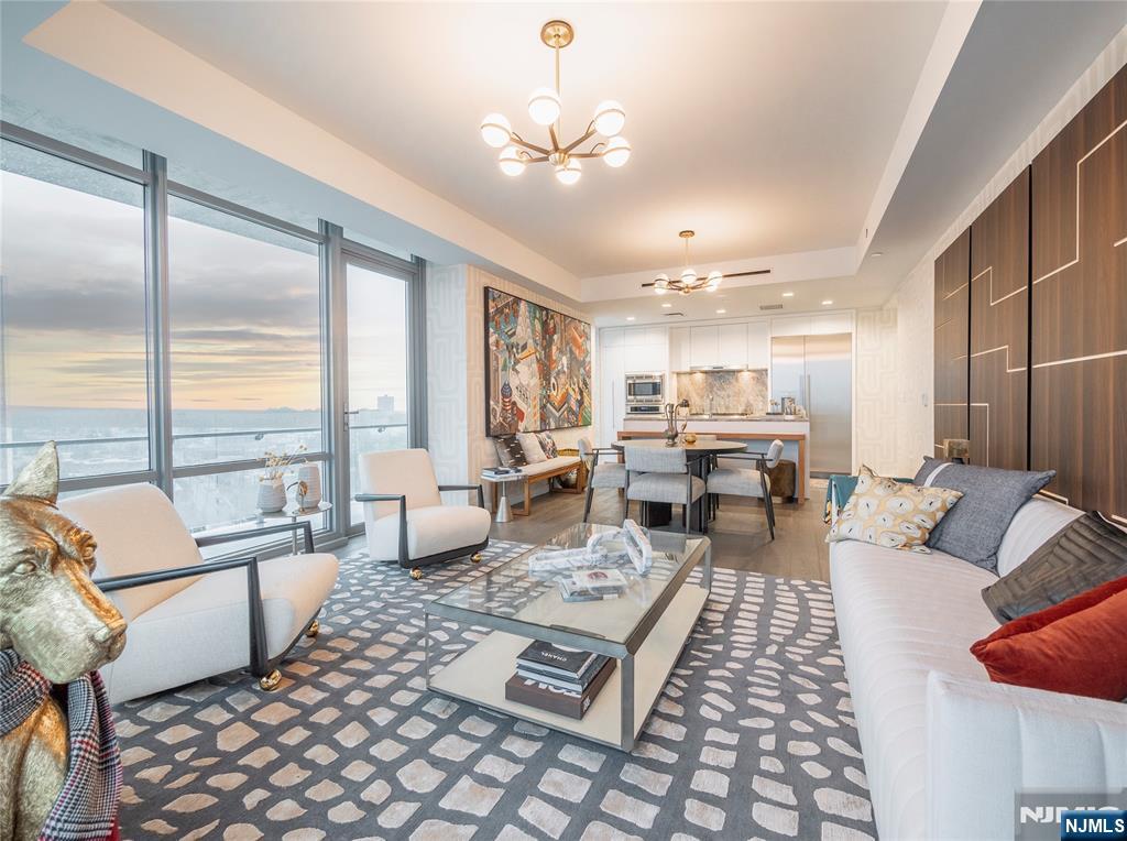 Homes for sale in Cliffside Park, NJ | 320 Adolphus Ave #815, Cliffside Park, NJ 07010 | MLS# 25038117