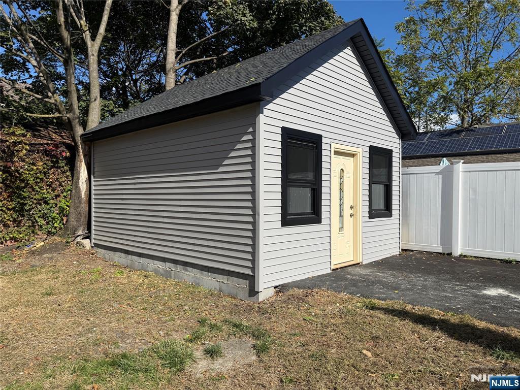 Homes for sale in Little Ferry, NJ | 14 Park St, Little Ferry, NJ 07643 | MLS# 25038131