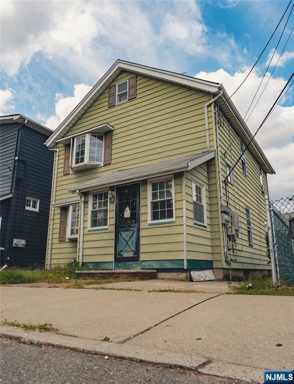 Homes for sale in Clifton, NJ | 26 Major St, Clifton, NJ 07013 | MLS# 25038141