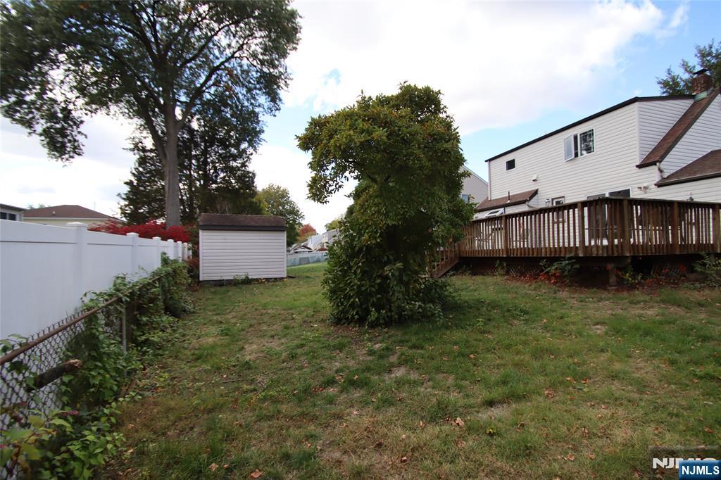 Homes for sale in Fair Lawn, NJ | 28 12 Sherman Pl, Fair Lawn, NJ 07410 | MLS# 25038161