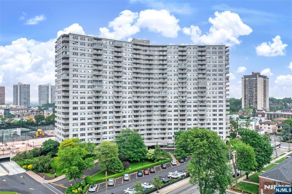$388,000 Condo