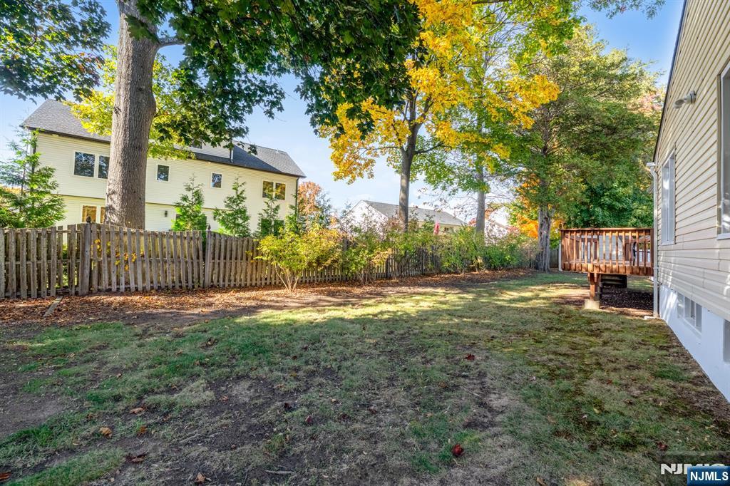 Homes for sale in Fair Lawn, NJ | 30 Kershner Pl, Fair Lawn, NJ 07410 | MLS# 25038232