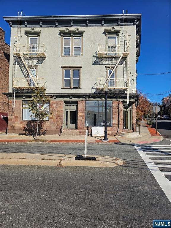 Homes for sale in Montclair, NJ | 41 Glenridge Ave #2R, Montclair, NJ 07042 | MLS# 25038261