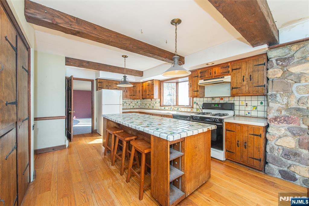 Homes for sale in West Milford, NJ | 2004 Macopin Rd, West Milford, NJ 07480 | MLS# 25038269