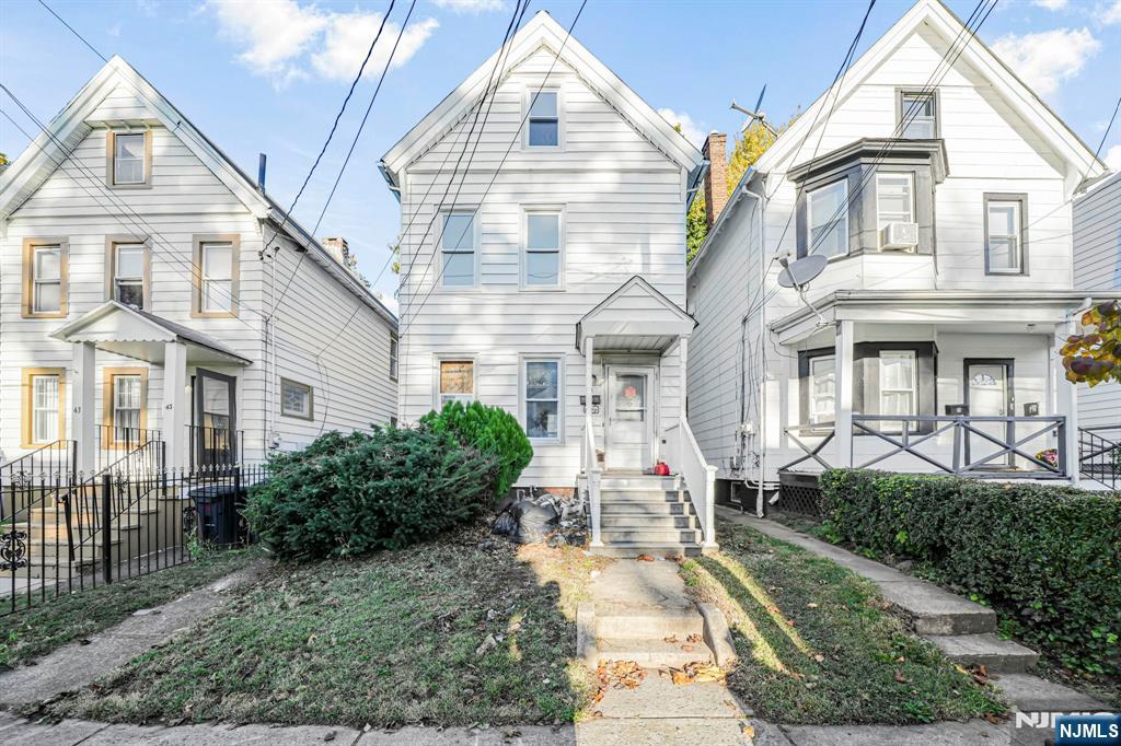 Homes for sale in West Orange, NJ | 41 Liberty St, West Orange, NJ 07052 | MLS# 25038284