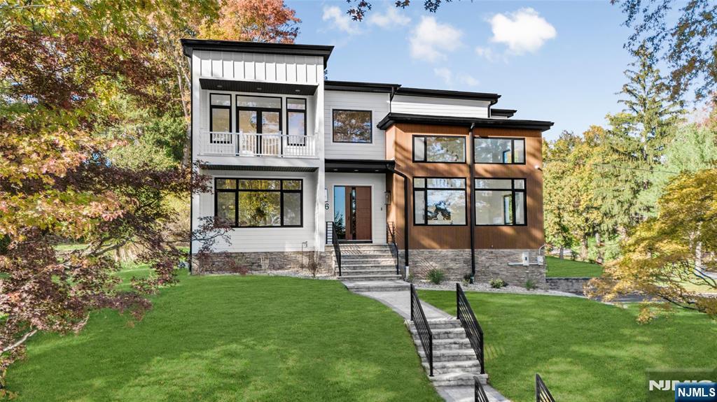 Homes for sale in Millburn, NJ | 6 Cambridge Dr, Millburn, NJ 07078 | MLS# 25038309