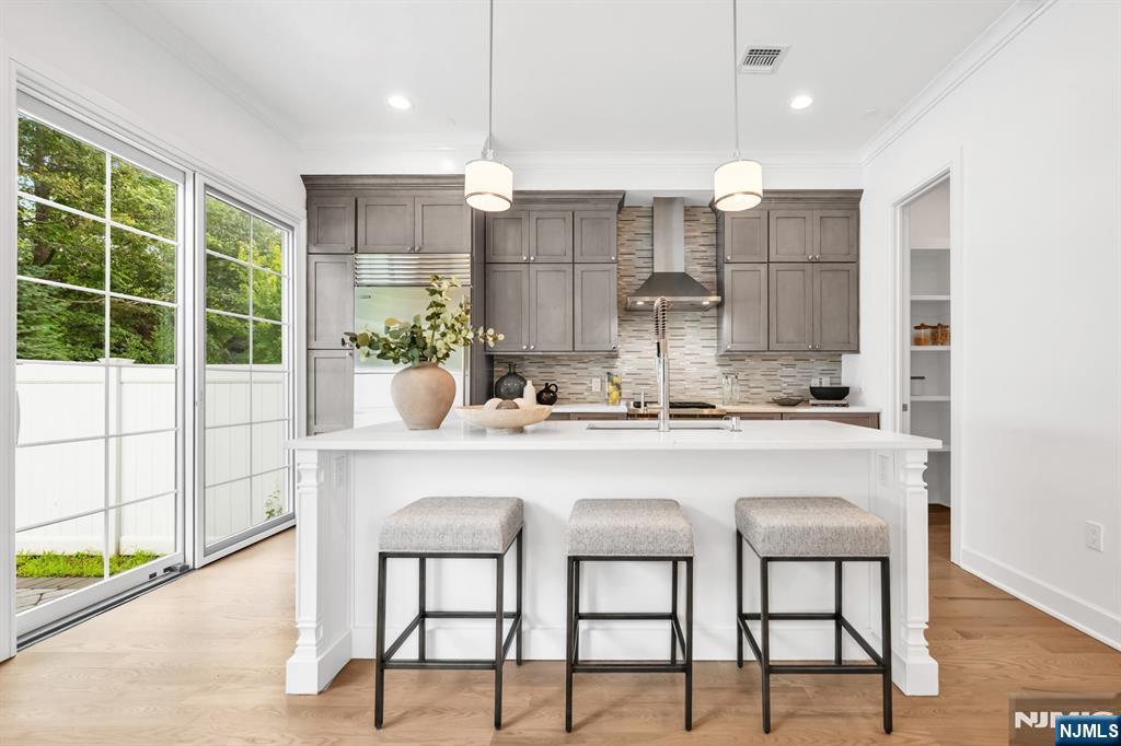 $1,225,000 Townhouse