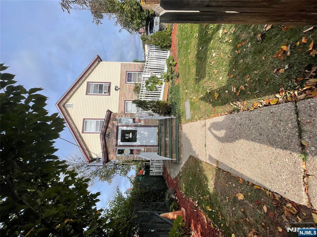 Homes for sale in West Orange, NJ | 15 Washington St, West Orange, NJ 07052 | MLS# 25038336