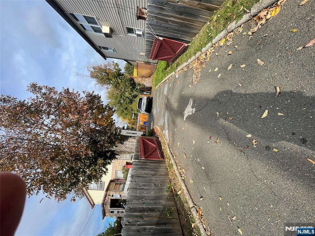 Homes for sale in West Orange, NJ | 15 Washington St, West Orange, NJ 07052 | MLS# 25038336