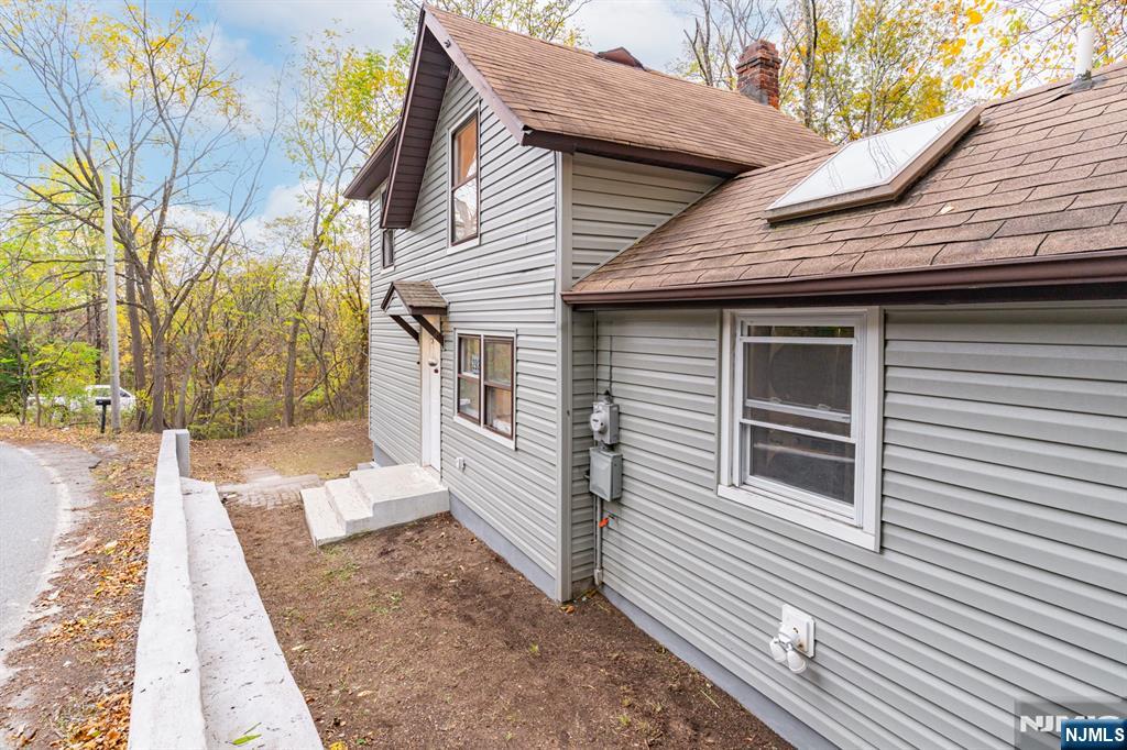 Homes for sale in Bloomingdale, NJ | 292 Macopin Rd, Bloomingdale, NJ 07403 | MLS# 25038395