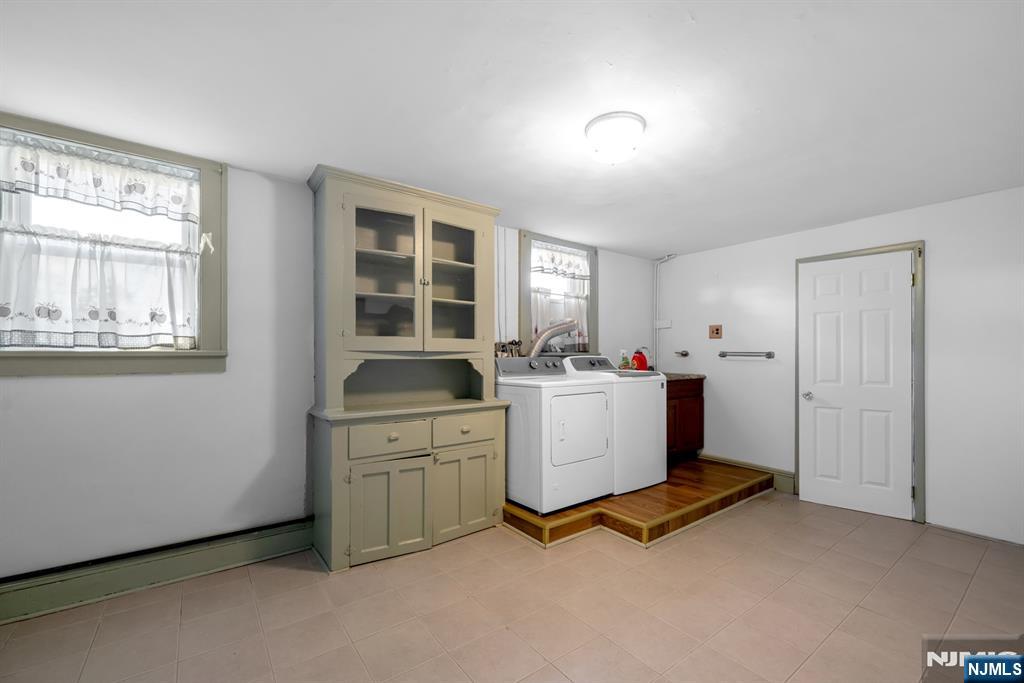 Homes for sale in Lodi, NJ | 356 Westminster Pl, Lodi, NJ 07644 | MLS# 25038414