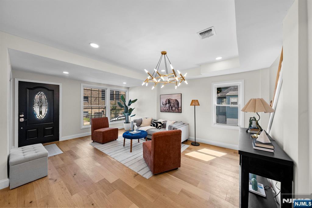 ENGLEWOOD Properties