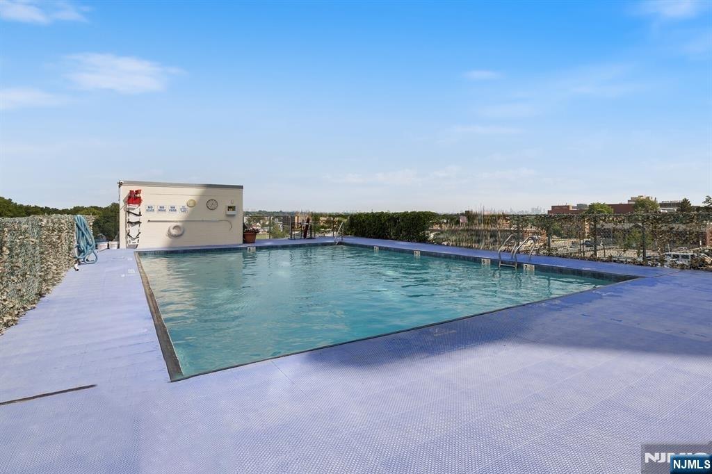 Homes for sale in Hackensack, NJ | 160 Overlook Ave #17C, Hackensack, NJ 07601 | MLS# 25038455