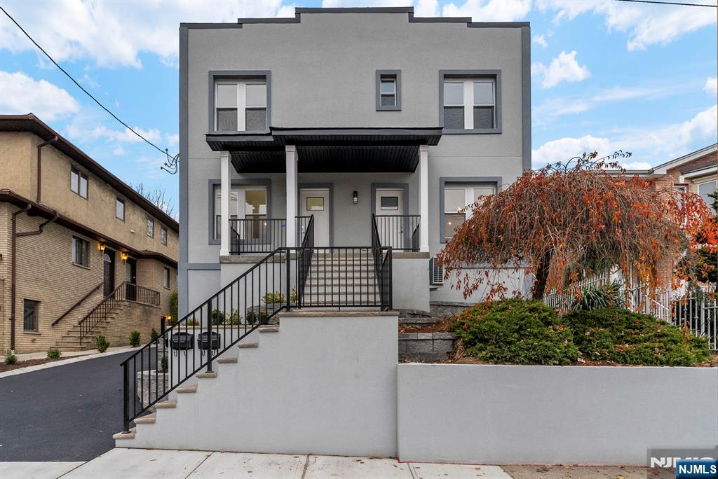 Homes for sale in Ridgefield, NJ | 743 Kingsland Ave, Ridgefield, NJ 07657 | MLS# 25038589