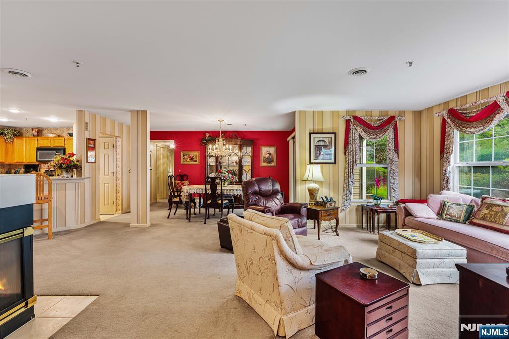 Homes for sale in Clifton, NJ | 25 Mayer Dr, Clifton, NJ 07012 | MLS# 25038646