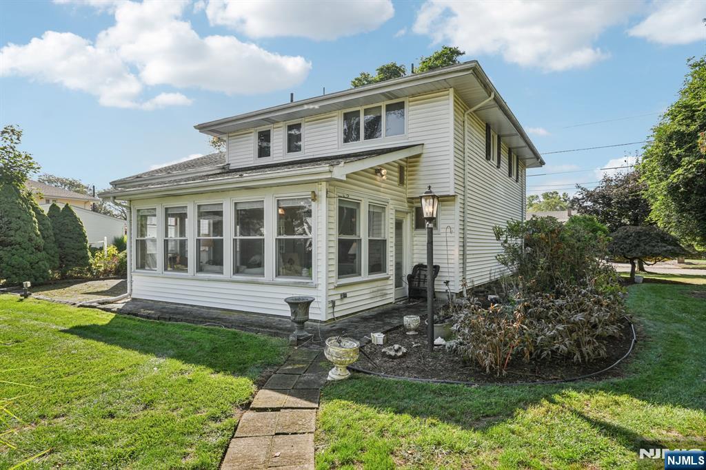 Homes for sale in Wayne, NJ | 32 Augusta, Wayne, NJ 07470 | MLS# 25038741