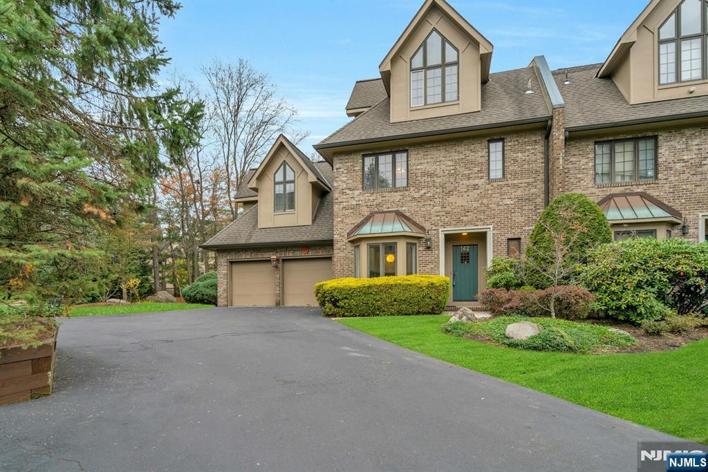 142 Ashley Place, Park Ridge, NJ 07656 Listing Photo  0