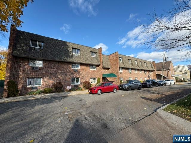 BERGENFIELD Properties