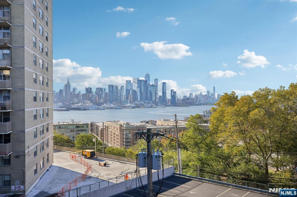 Homes for sale in West New York, NJ | 6010 Boulevard East #54, West New York, NJ 07093 | MLS# 25038798