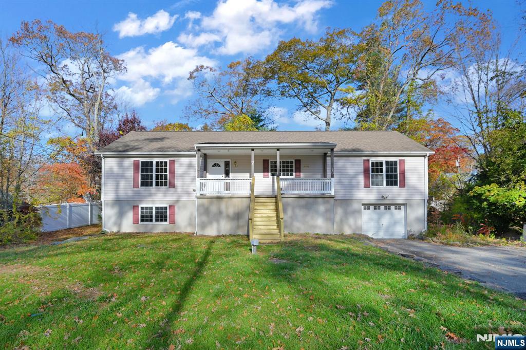 Homes for sale in West Milford, NJ | 7 Chatham Rd, West Milford, NJ 07421 | MLS# 25038816