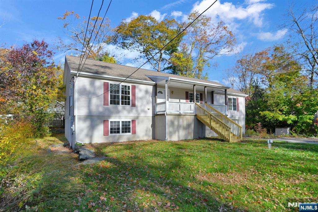 Homes for sale in West Milford, NJ | 7 Chatham Rd, West Milford, NJ 07421 | MLS# 25038816