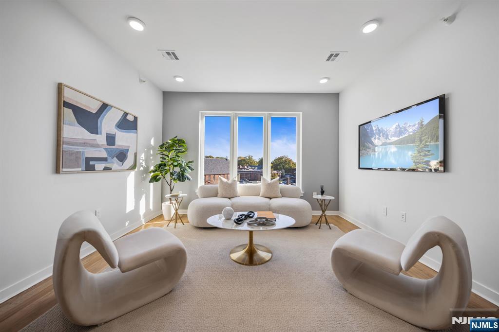 Homes for sale in Bloomfield, NJ | 37 Farrand St #PH402, Bloomfield, NJ 07003 | MLS# 25038833