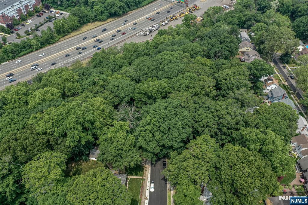 Homes for sale in Bloomfield, NJ | 39 Forest Dr, Bloomfield, NJ 07003 | MLS# 25038848