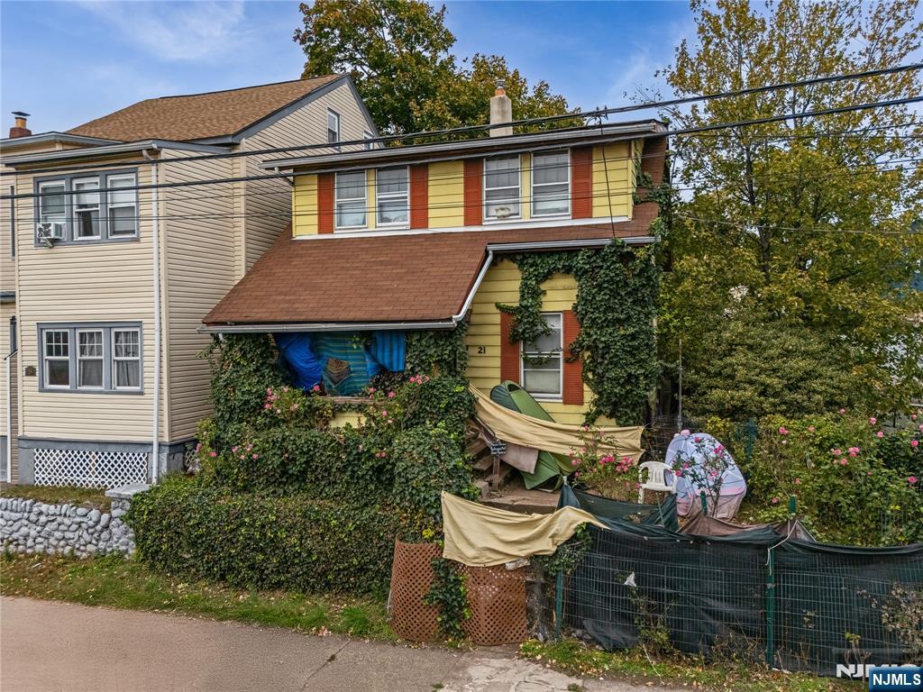 Homes for sale in Paterson, NJ | 21 9th St, Paterson, NJ 07522 | MLS# 25038952