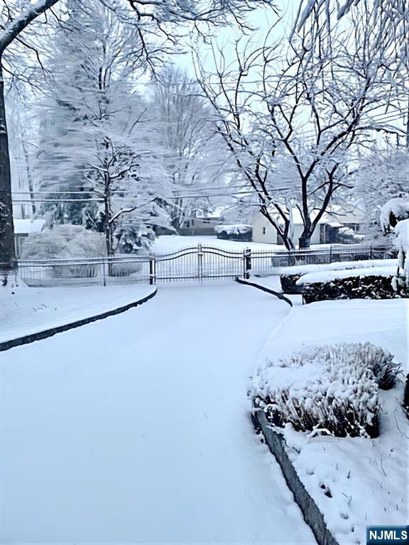 Homes for sale in Norwood, NJ | 323 Rivervale Ave, Norwood, NJ 07648 | MLS# 25038954