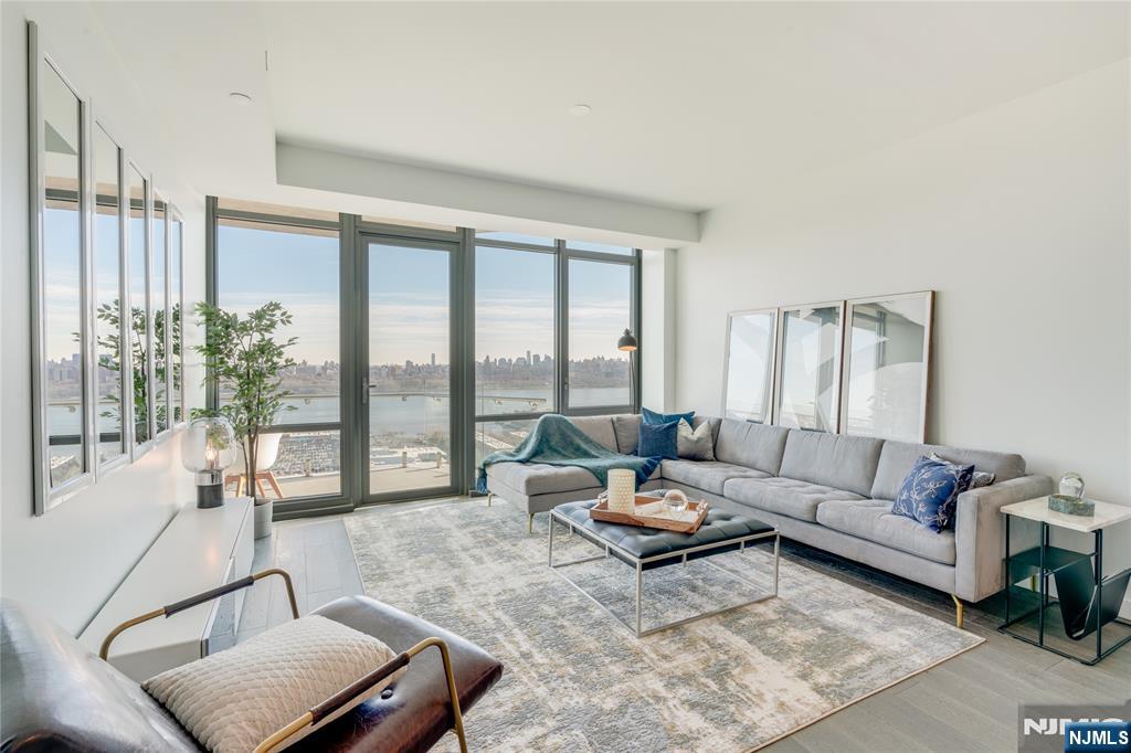 Homes for sale in Cliffside Park, NJ | 320 Adolphus Ave #916, Cliffside Park, NJ 07010 | MLS# 25038977