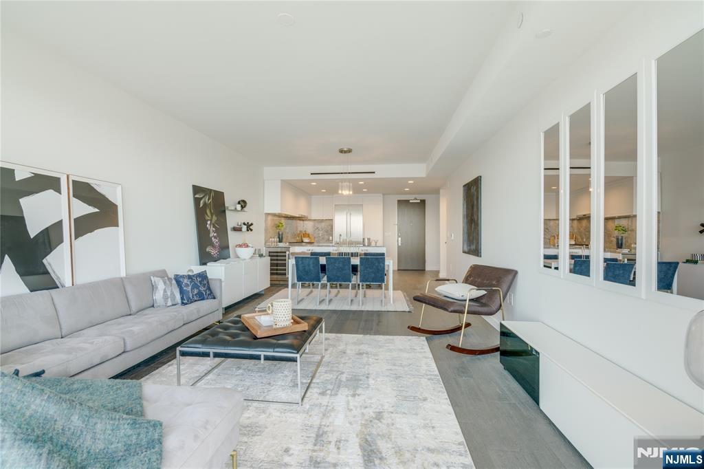 Homes for sale in Cliffside Park, NJ | 320 Adolphus Ave #916, Cliffside Park, NJ 07010 | MLS# 25038977