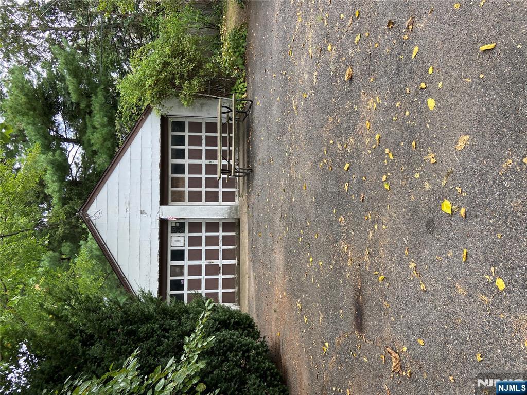 Homes for sale in Bergenfield, NJ | 83 N Washington Ave, Bergenfield, NJ 07621 | MLS# 25039022