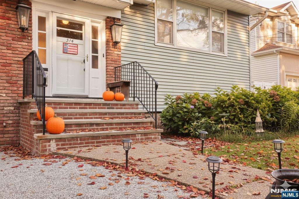 Homes for sale in New Milford, NJ | 314 Hirschfeld Pl, New Milford, NJ 07646 | MLS# 25039035