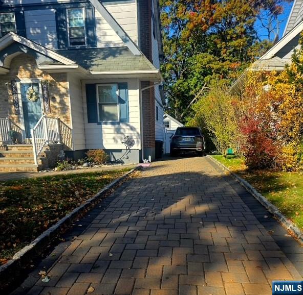 Homes for sale in Teaneck, NJ | 708 Linden Ave, Teaneck, NJ 07666 | MLS# 25039040