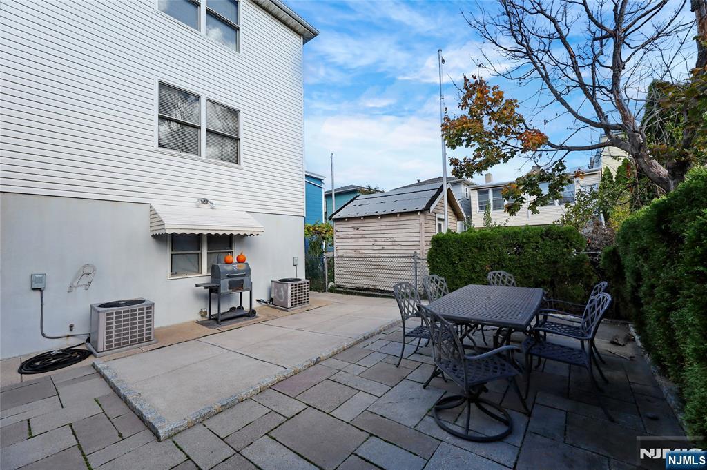 Homes for sale in Harrison, NJ | 221 William St, Harrison, NJ 07029 | MLS# 25039042