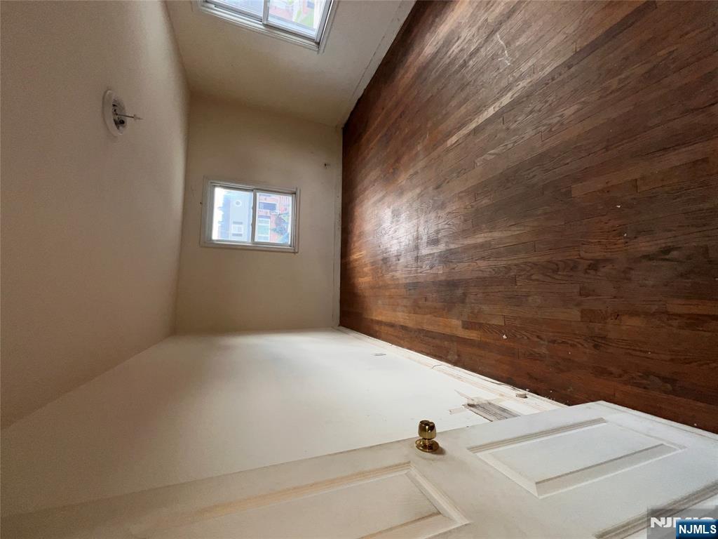 Homes for sale in North Arlington, NJ | 99 Park Ave, North Arlington, NJ 07031 | MLS# 25039051