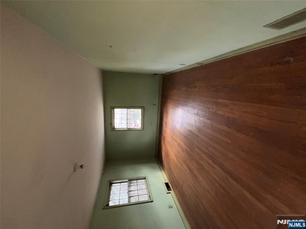 Homes for sale in North Arlington, NJ | 99 Park Ave, North Arlington, NJ 07031 | MLS# 25039051