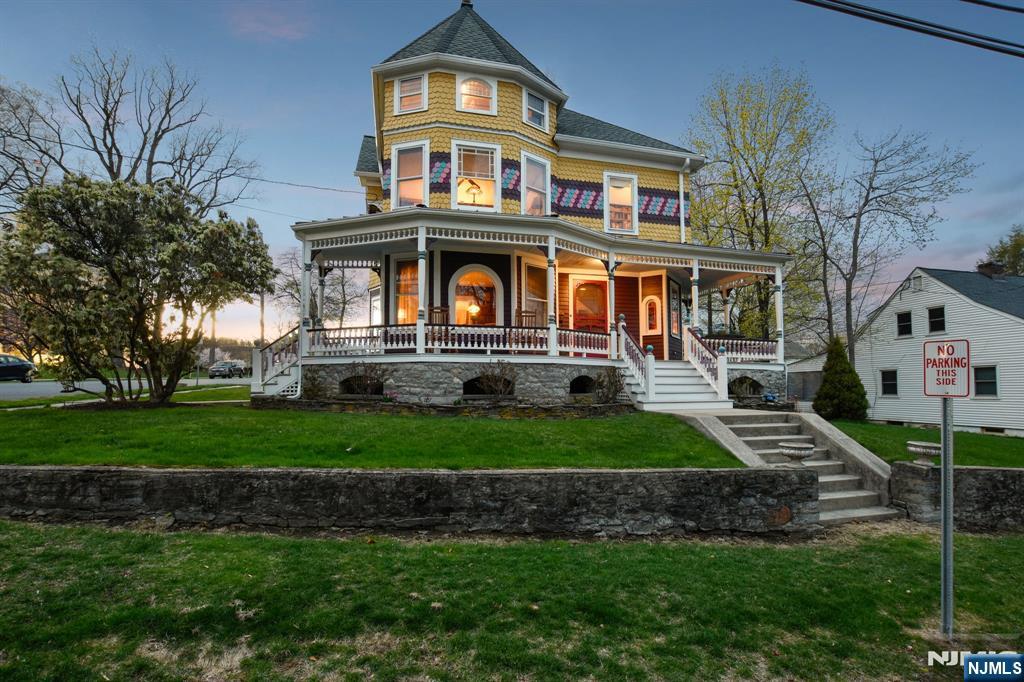 Homes for sale in Hackettstown, NJ | 412 Plane St, Hackettstown, NJ 07840 | MLS# 25039077